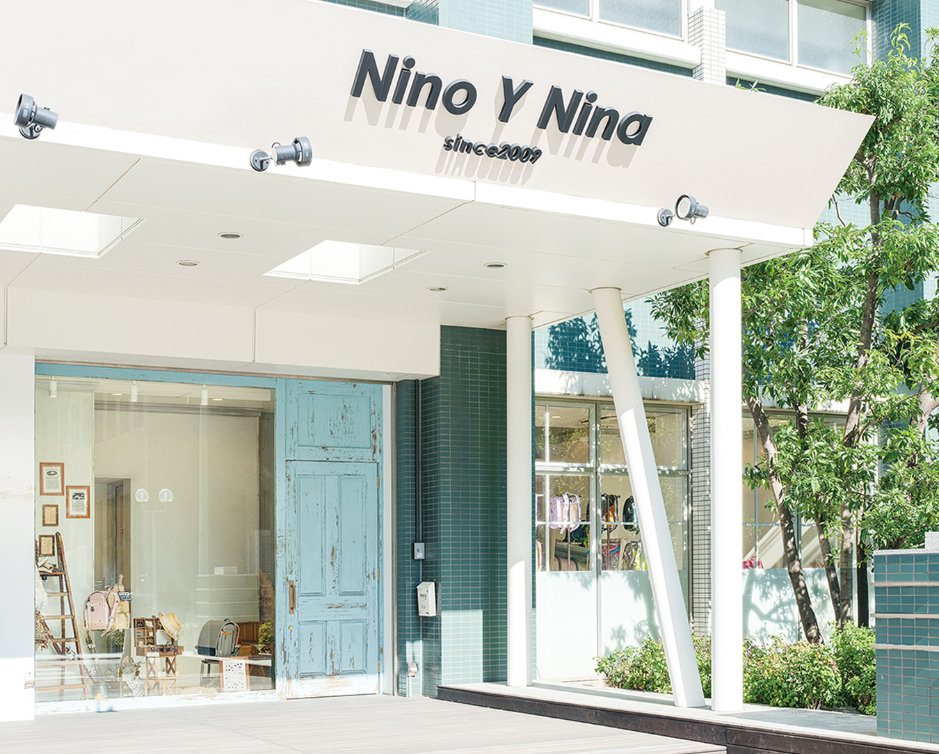 ニノニナ神戸本店