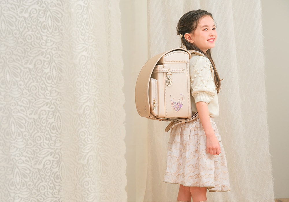 2027 ニノニナランドセル 『フェリーチェ』